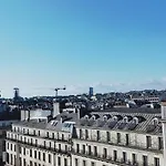 Coeur De Paris Sous Les Toits